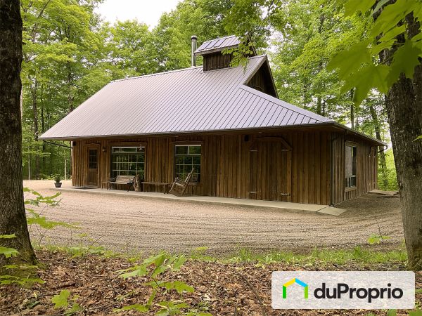170, 3e rang, Charette à vendre