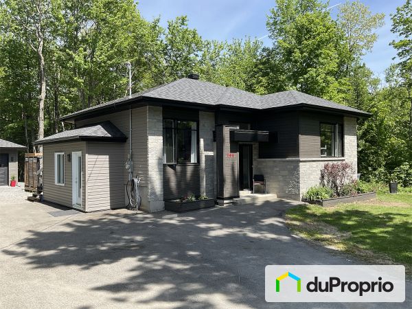 144 rue Delphine, Ste-Sophie for sale