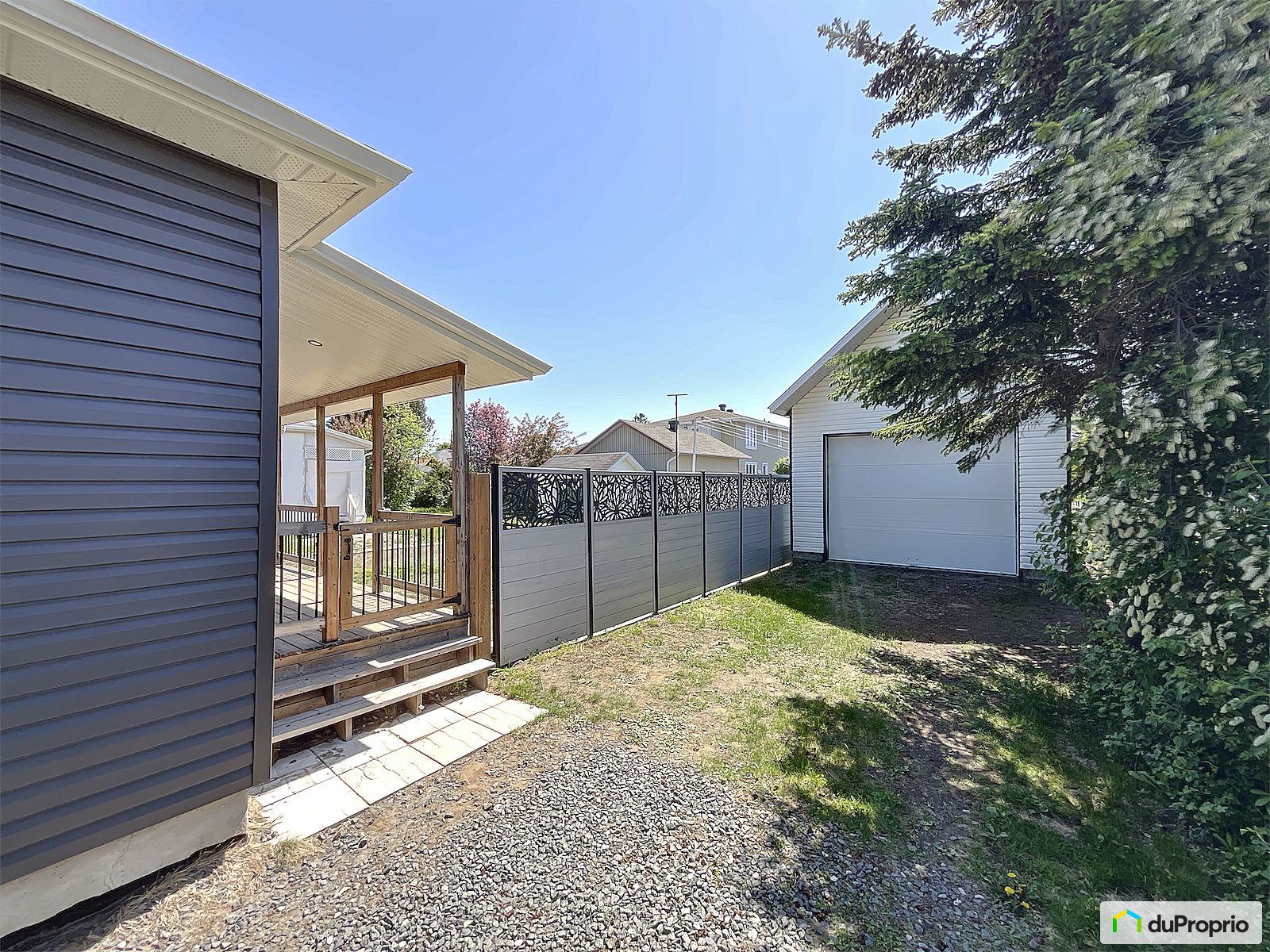 1461 10E Avenue — photo 2