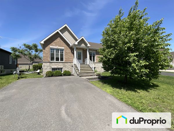 4730, rue Joseph-Lamoureux, Contrecoeur à vendre