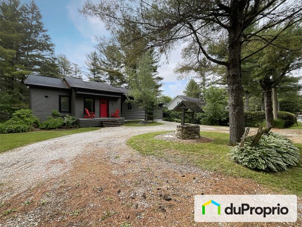 3-1056 chemin des Diligences, Eastman for sale