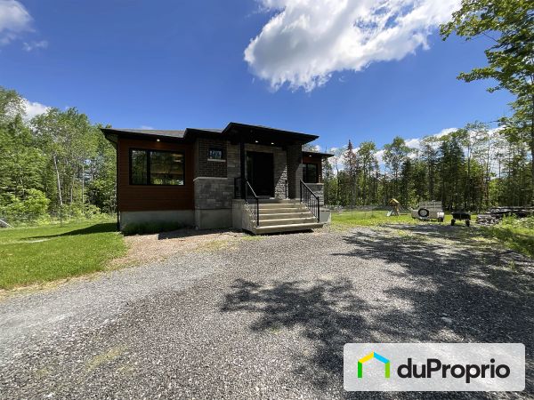 590 rue des Perces Neige, St-Denis-De-Brompton for sale