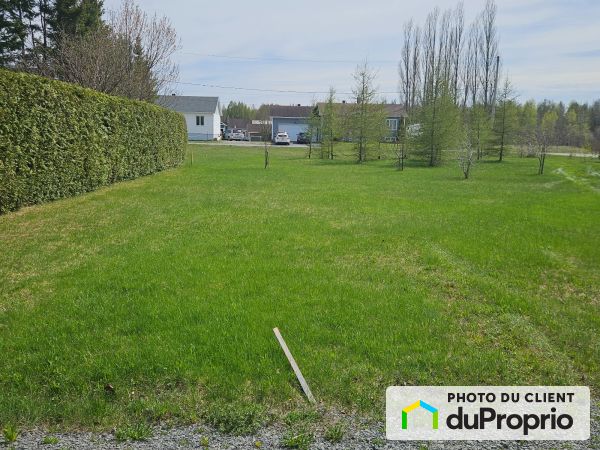 18 rue Roger, Sayabec for sale