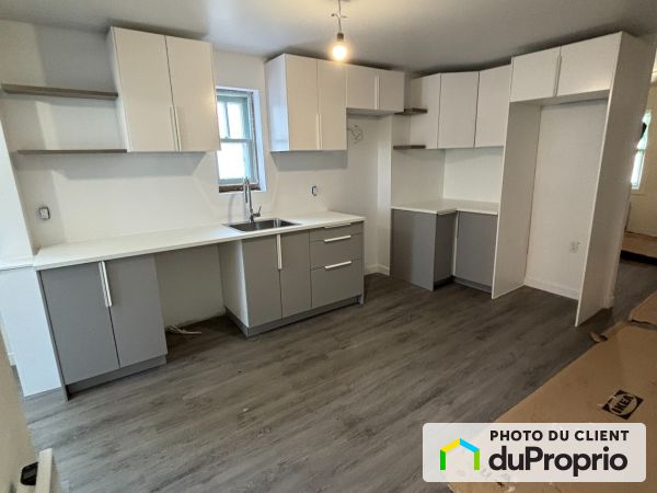797-799, rue Valiquette, Ste-Adèle for sale