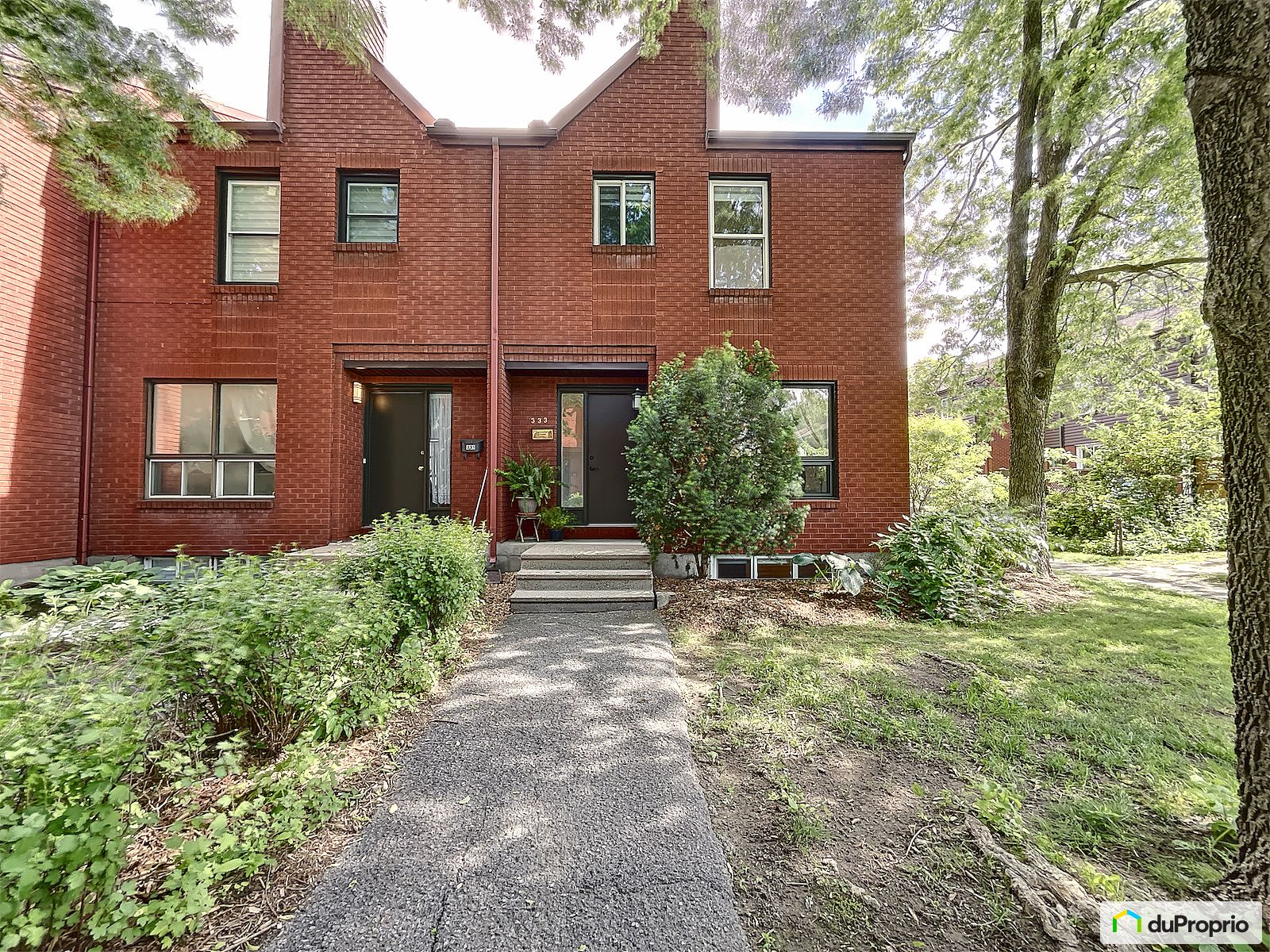 333 Boulevard Saint Raymond — photo 1