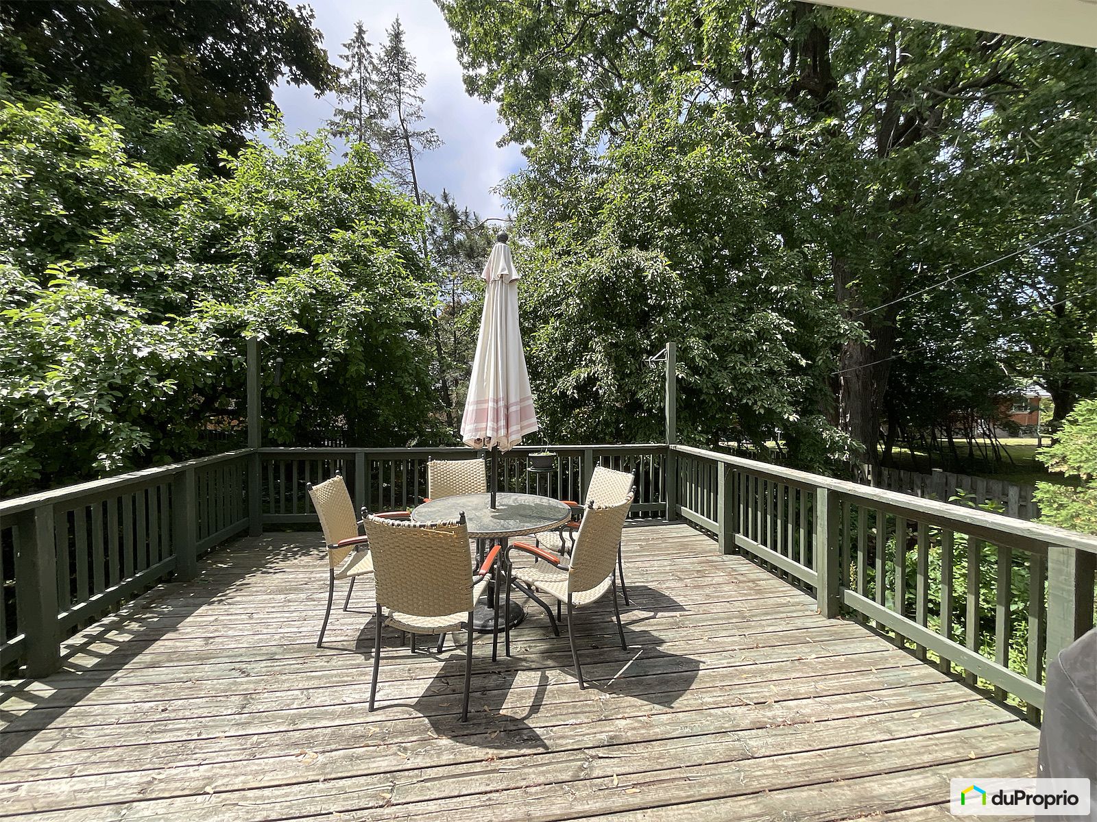 284 Avenue Stream — photo 3