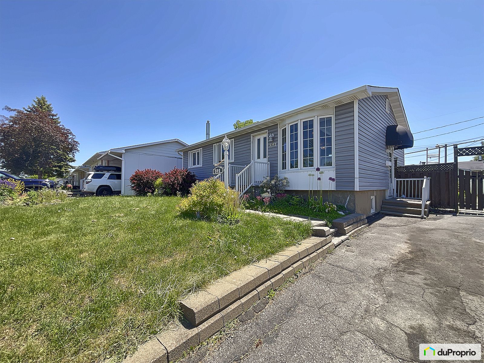 591 Rue Hurd — photo 3