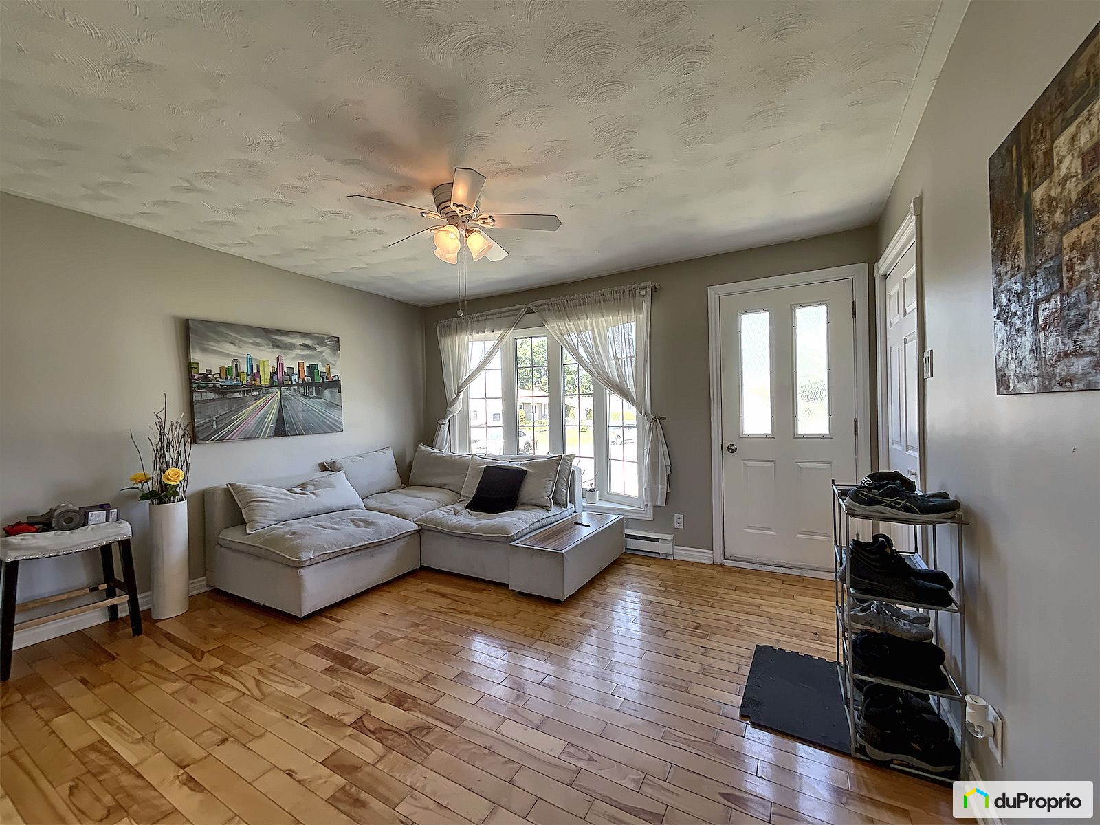591 Rue Hurd — photo 2