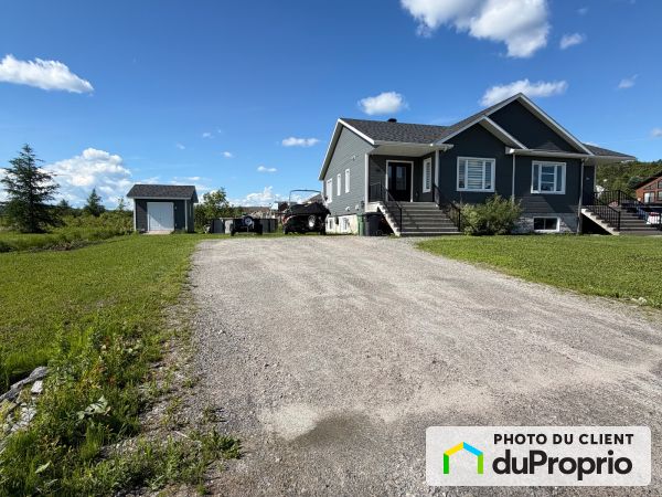 308 rue de la Colline, Mont-Laurier for sale