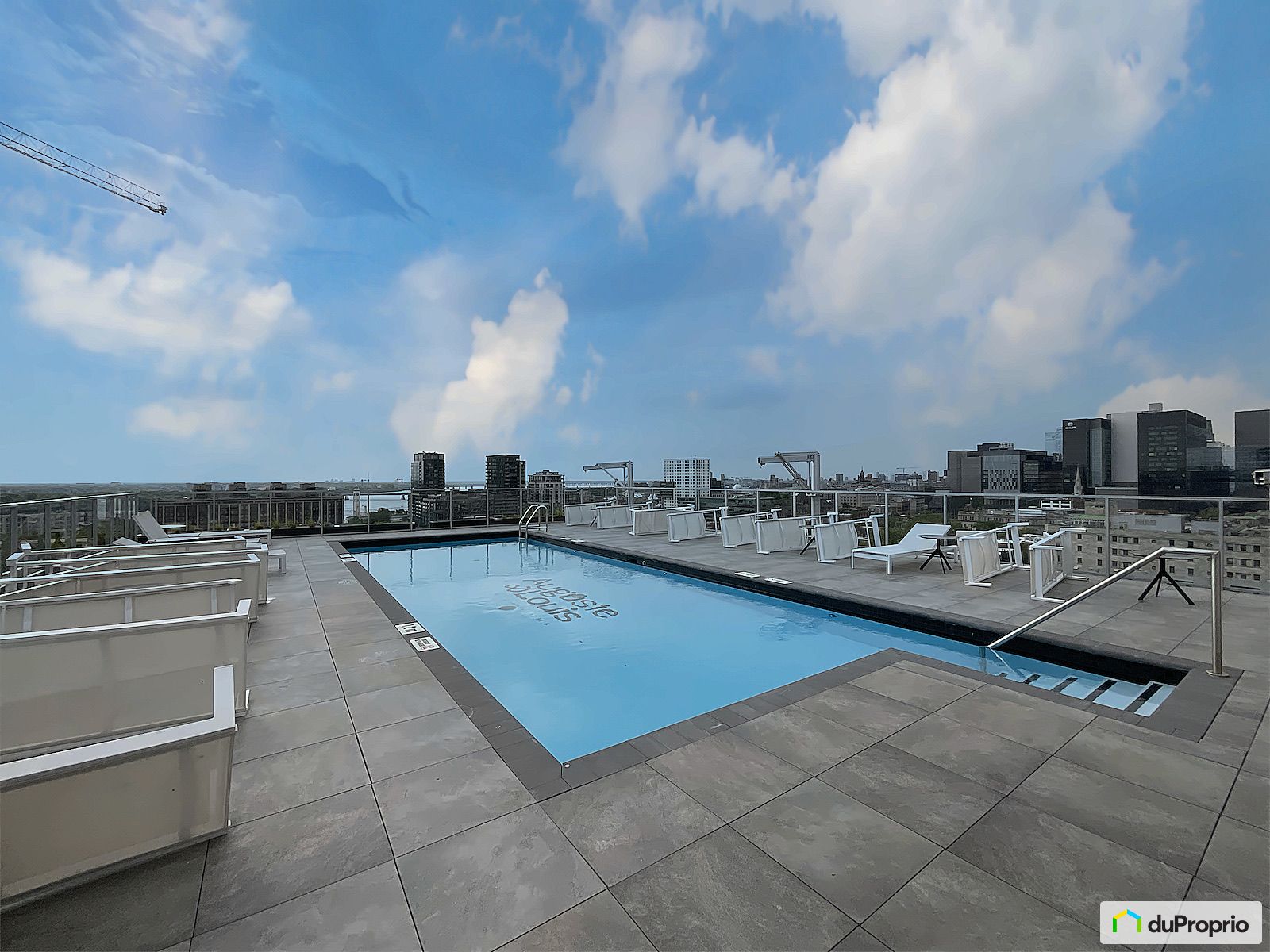 608A 1220 Boulevard Rene Leves — photo 1