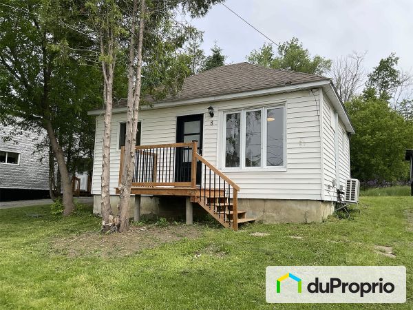 8, rue Saint-Jacques, Grenville-sur-la-Rouge à vendre