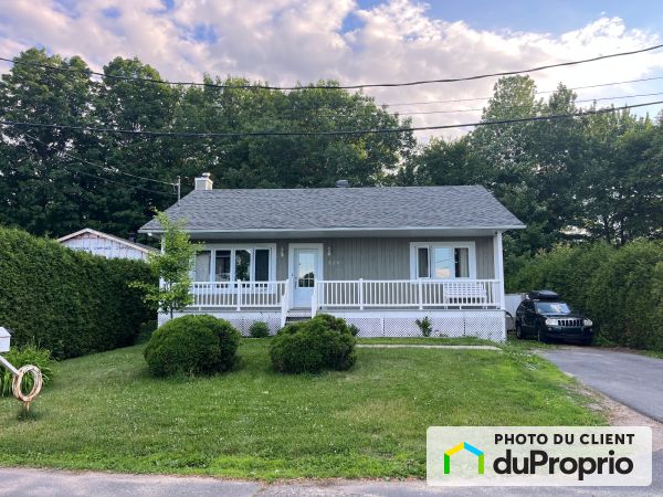 516, rue Victorin, St-Roch-De-Richelieu à vendre