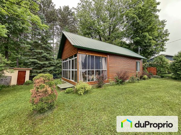 171, rue de L'Église, Lac-Aux-Sables à vendre