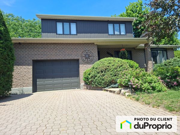 1952, rue Émile-Nelligan, Varennes à vendre