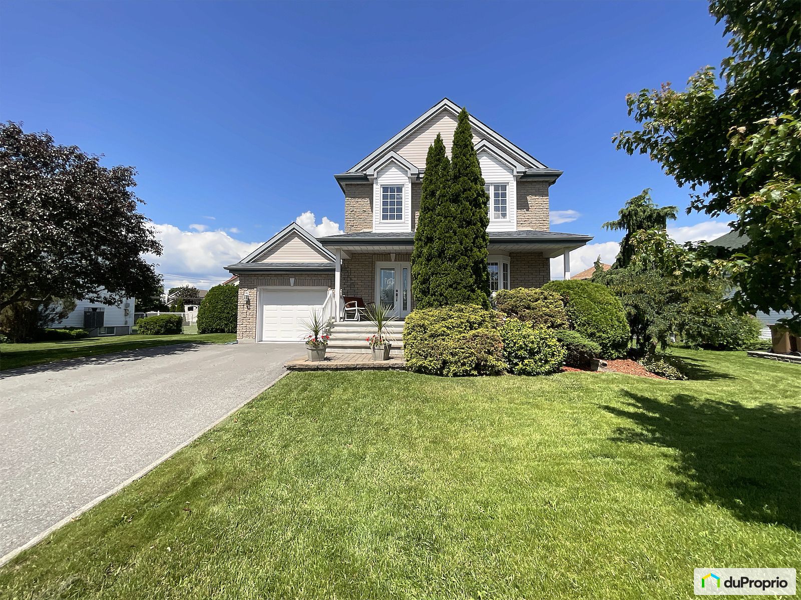 3020 Avenue De La Canardiere — photo 2