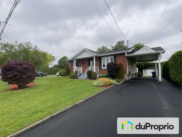 77, rue Dextradeur, St-Jean-sur-Richelieu (St-Luc) à vendre