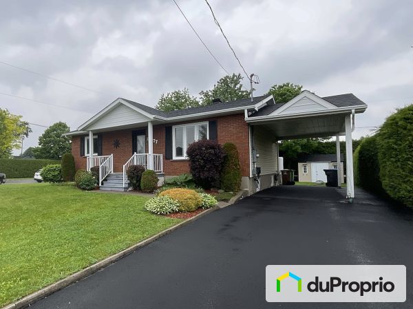 77, rue Dextradeur, St-Jean-sur-Richelieu (St-Luc) à vendre