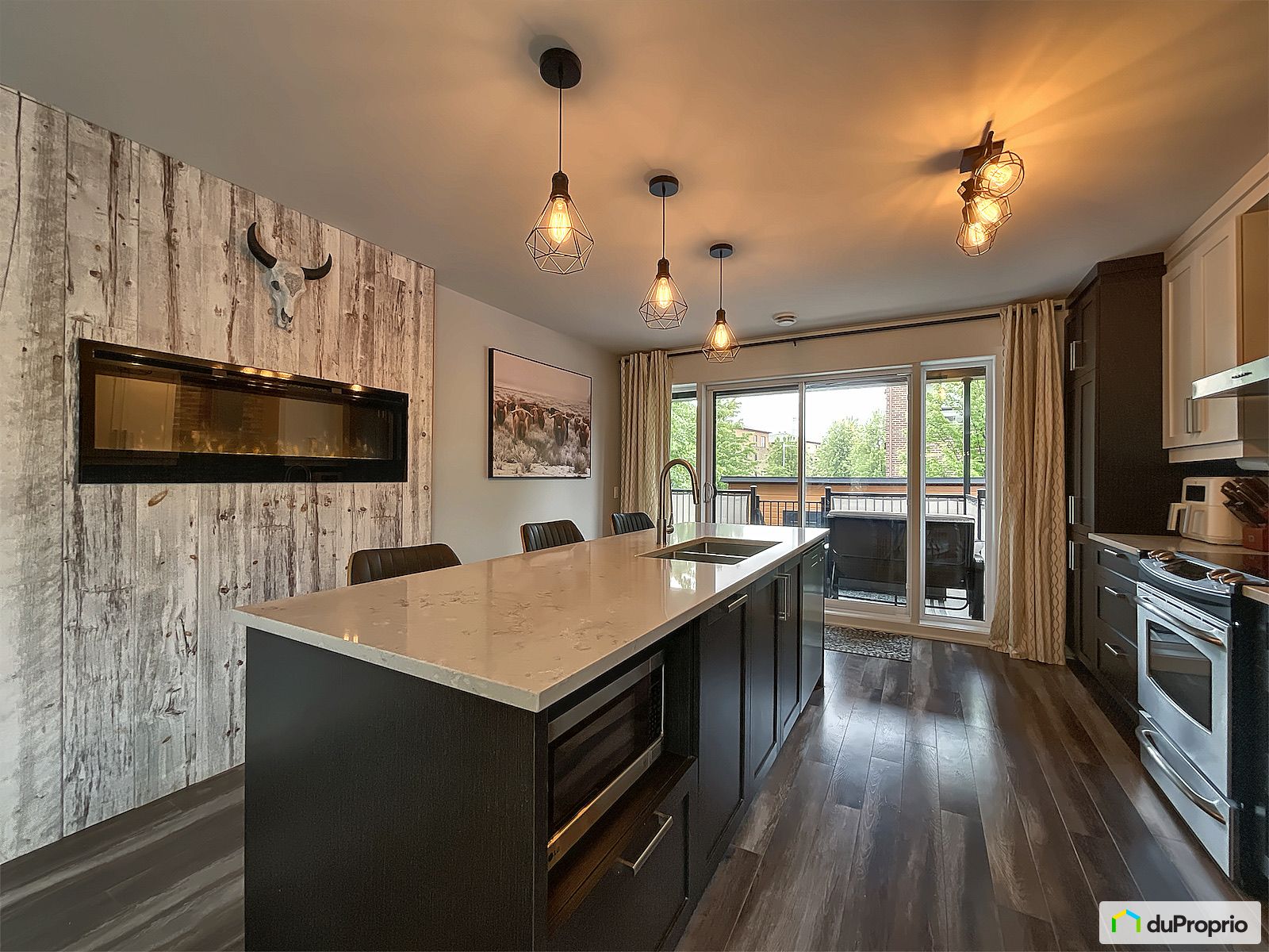 3699 Rue Bernard Hubert — photo 3