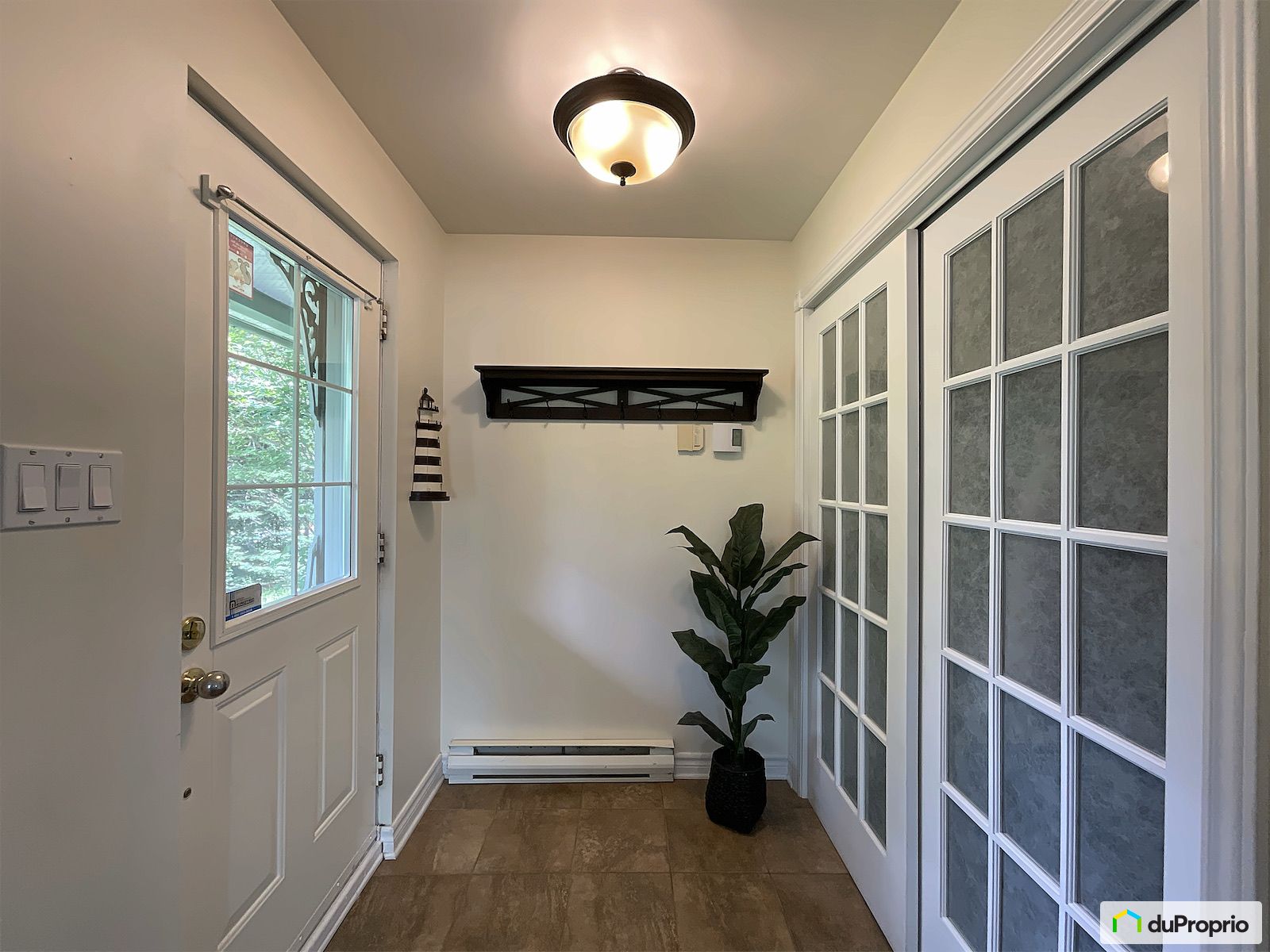 1053 Avenue Du Golf — photo 3