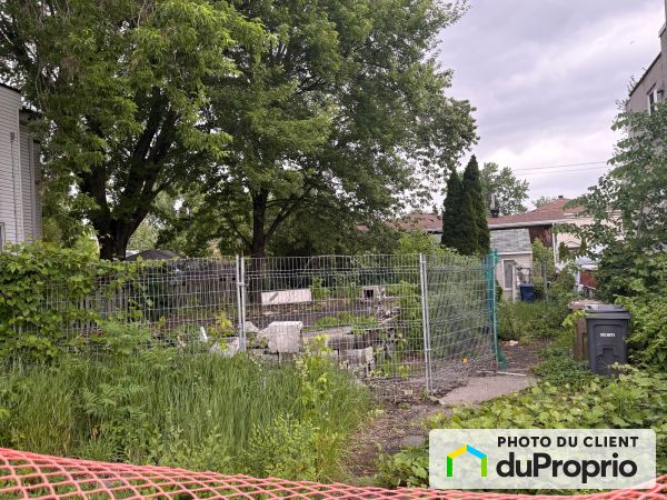 233, 70e Avenue, Chomedey à vendre