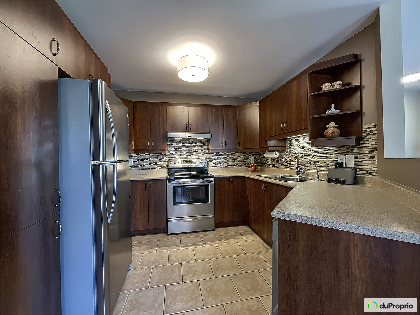 3 2205 Rue Isaac Jogues — photo 3