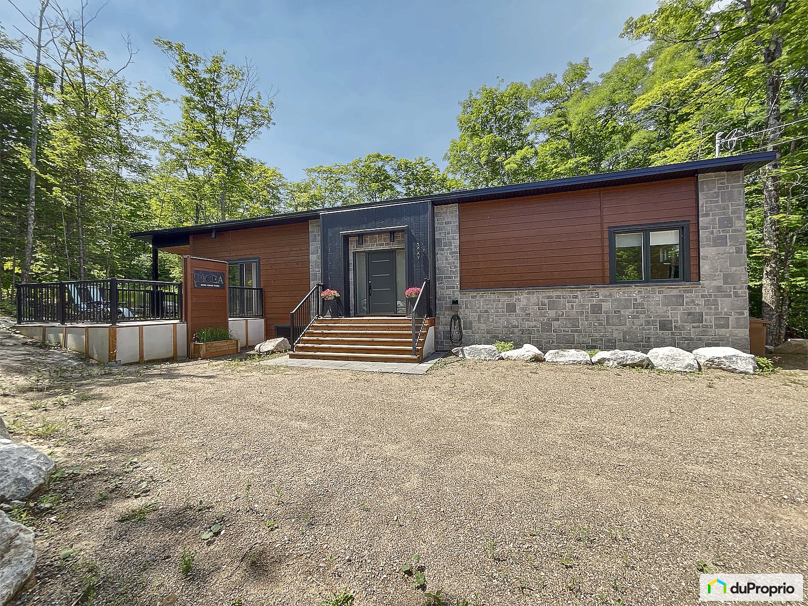 3001 Rue Chisholm — photo 3