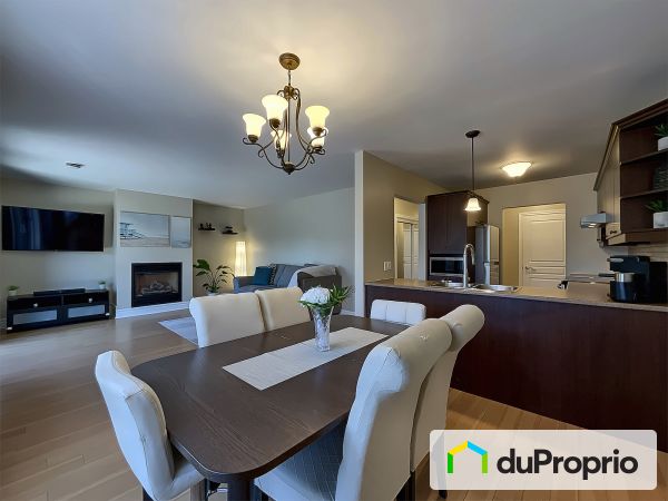 Dining Room - 304-2408 rue Racine, Longueuil (St-Hubert) for sale