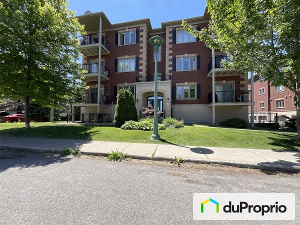 304-2408 rue Racine, Longueuil (St-Hubert) for sale