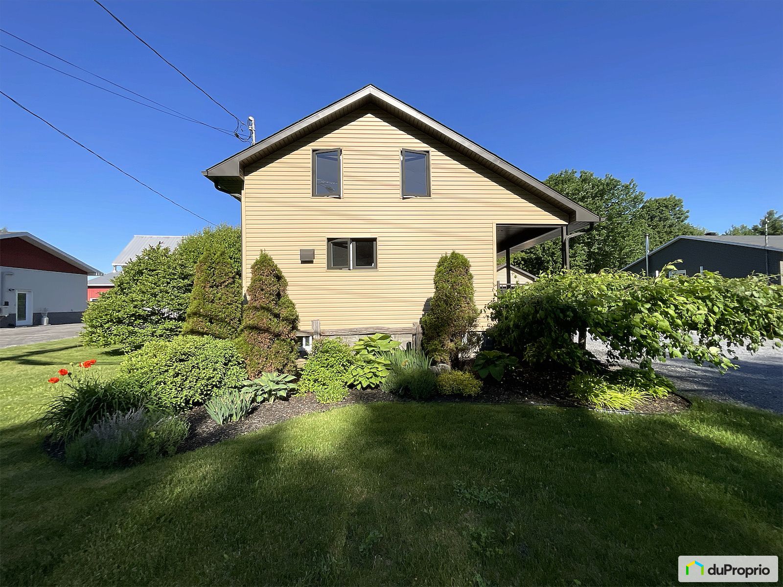 1044 Rue Jacques Cartier Sud — photo 3