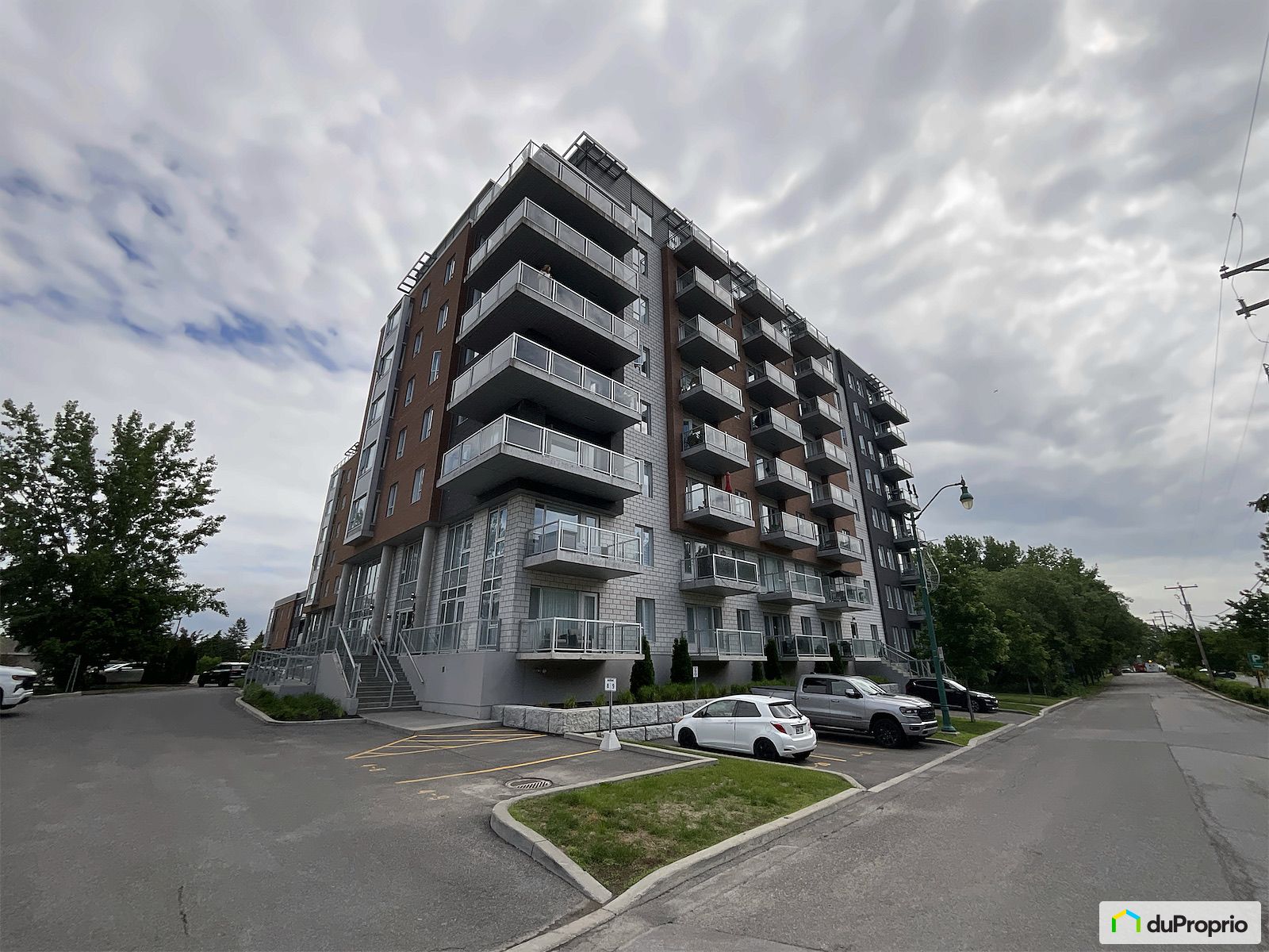 506 430 Rue Notre Dame — photo 1