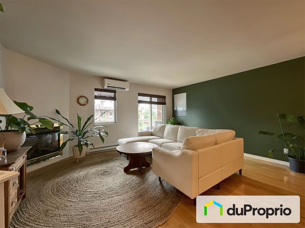 Living Room - 3-602 rue de Périgueux, Chomedey for sale