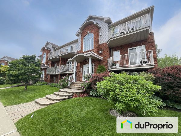 3-602, rue de Périgueux, Chomedey à vendre
