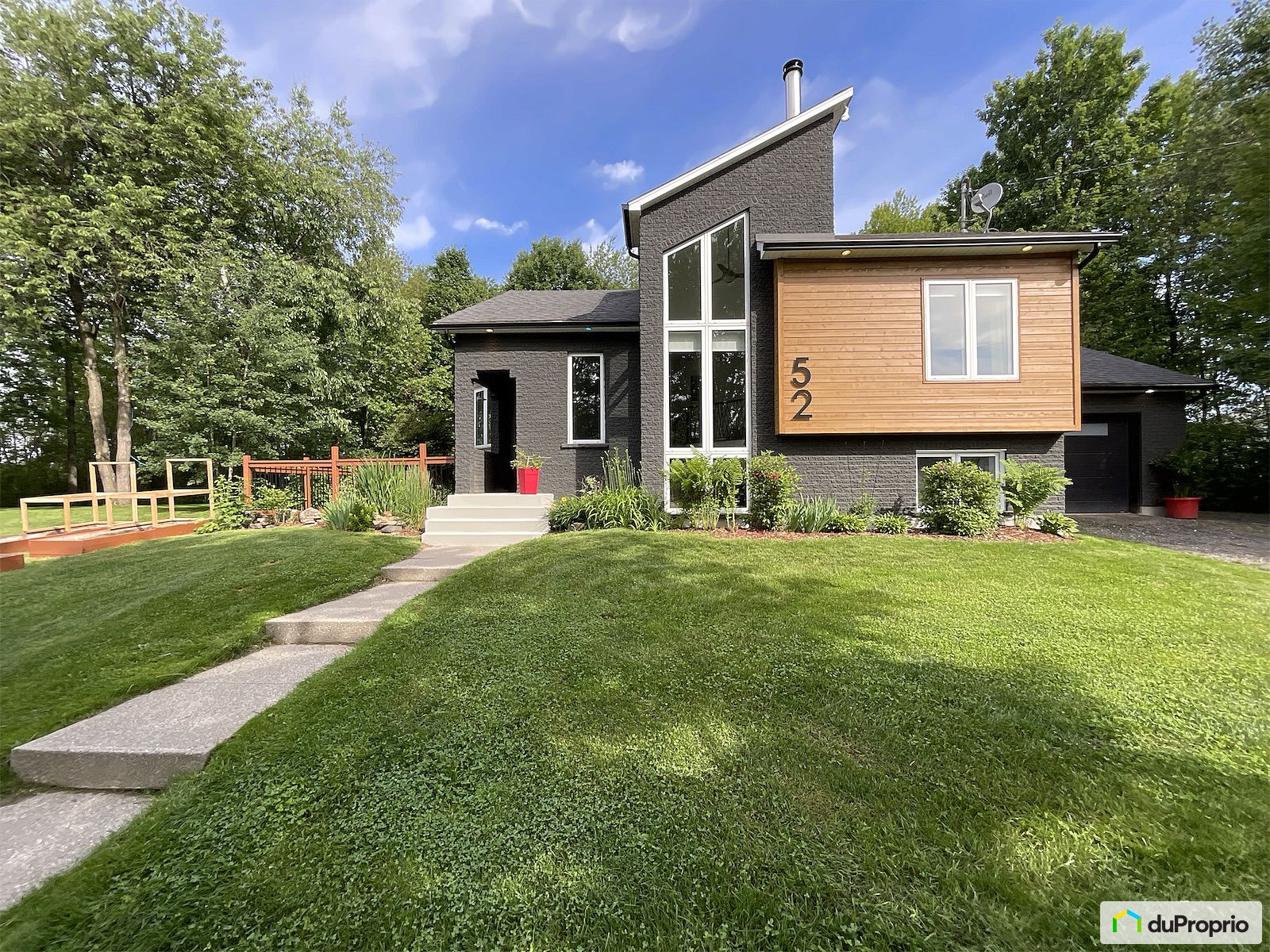 52 Rue De Marieville — photo 1