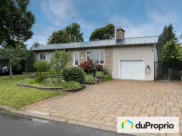 205 rue des Camélias, McMasterville for sale