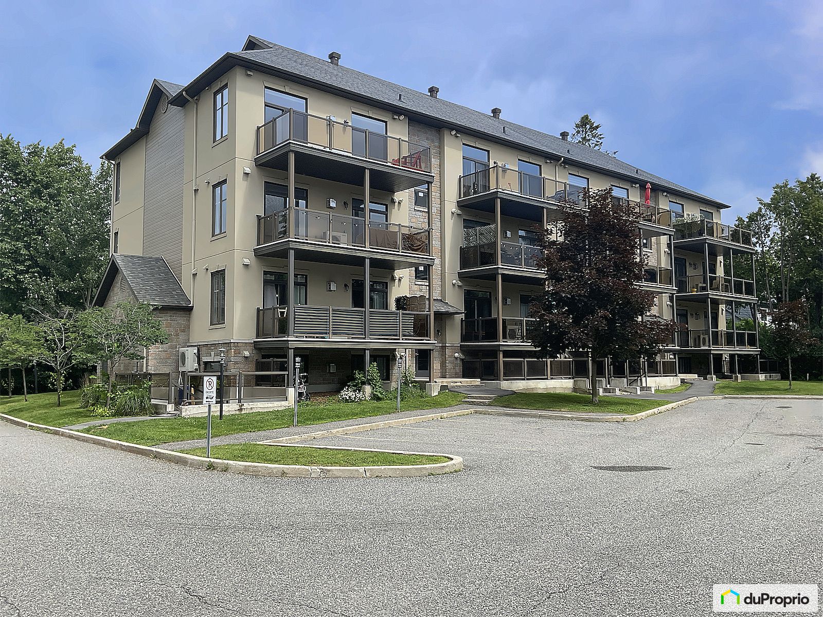 3 1236 Chemin Daylmer — photo 2