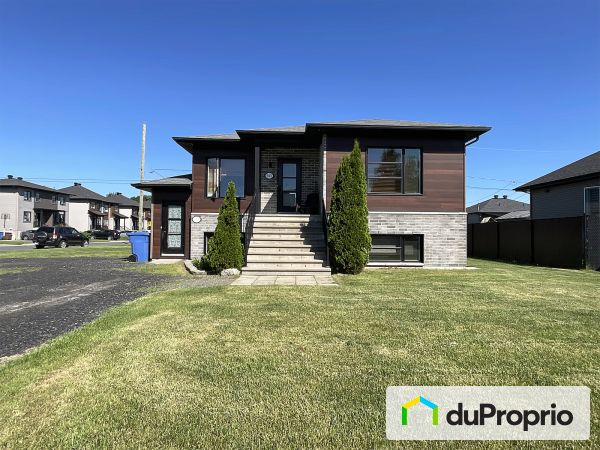 858-860 rue Hardy, St-Roch-De-Richelieu for sale
