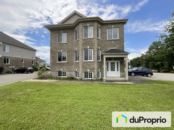 1-26 rue Dumouchel, Mercier for sale