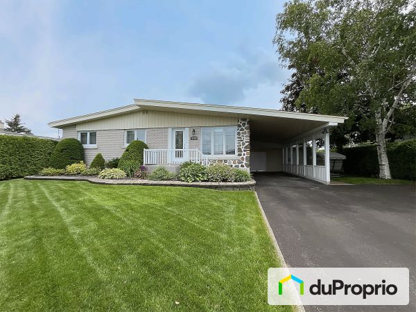 4735 rue Fortunat-Beaudoin, St-Hyacinthe (Ste-Rosalie) for sale