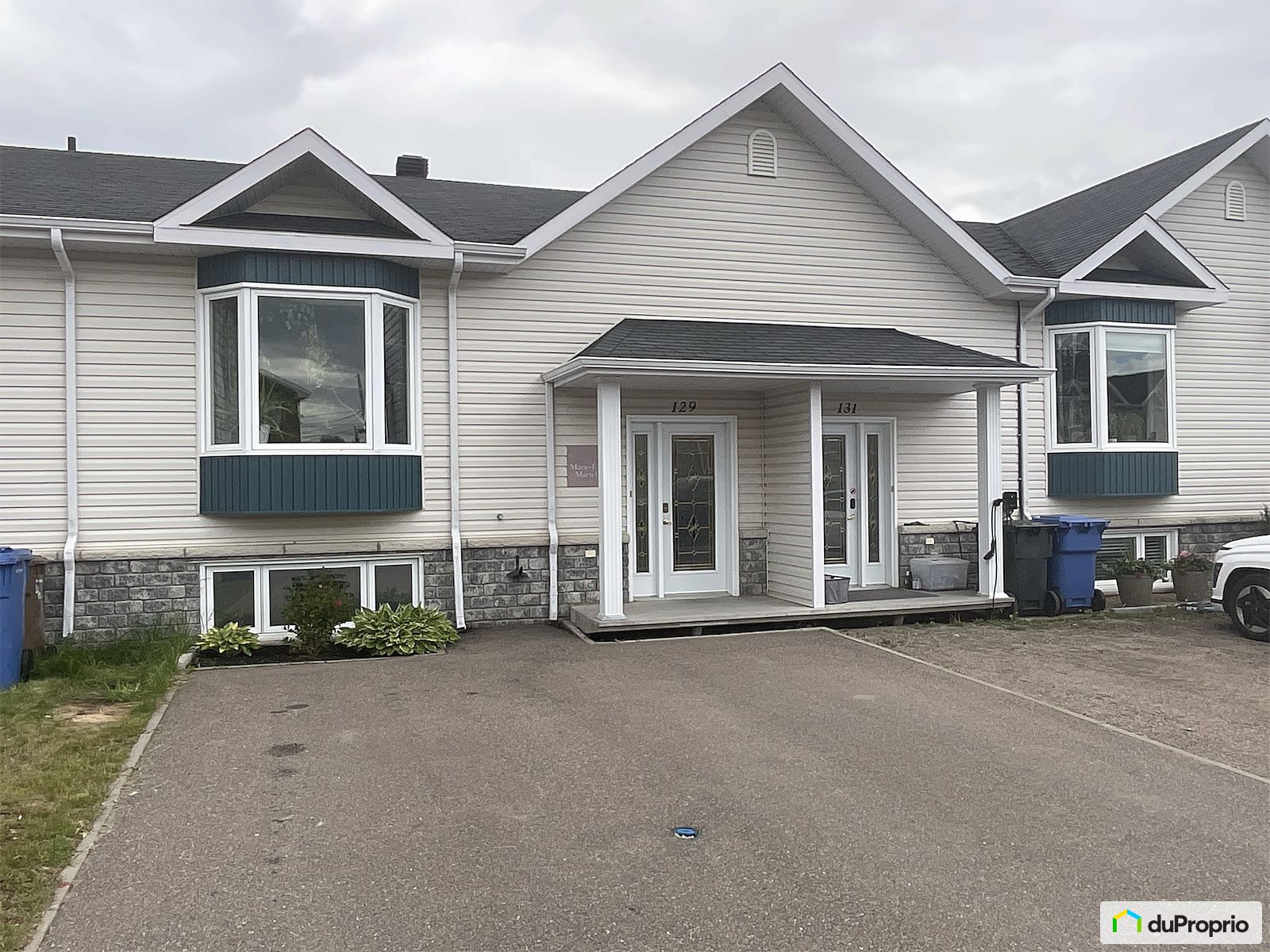 129 Rue Lajoie — photo 1