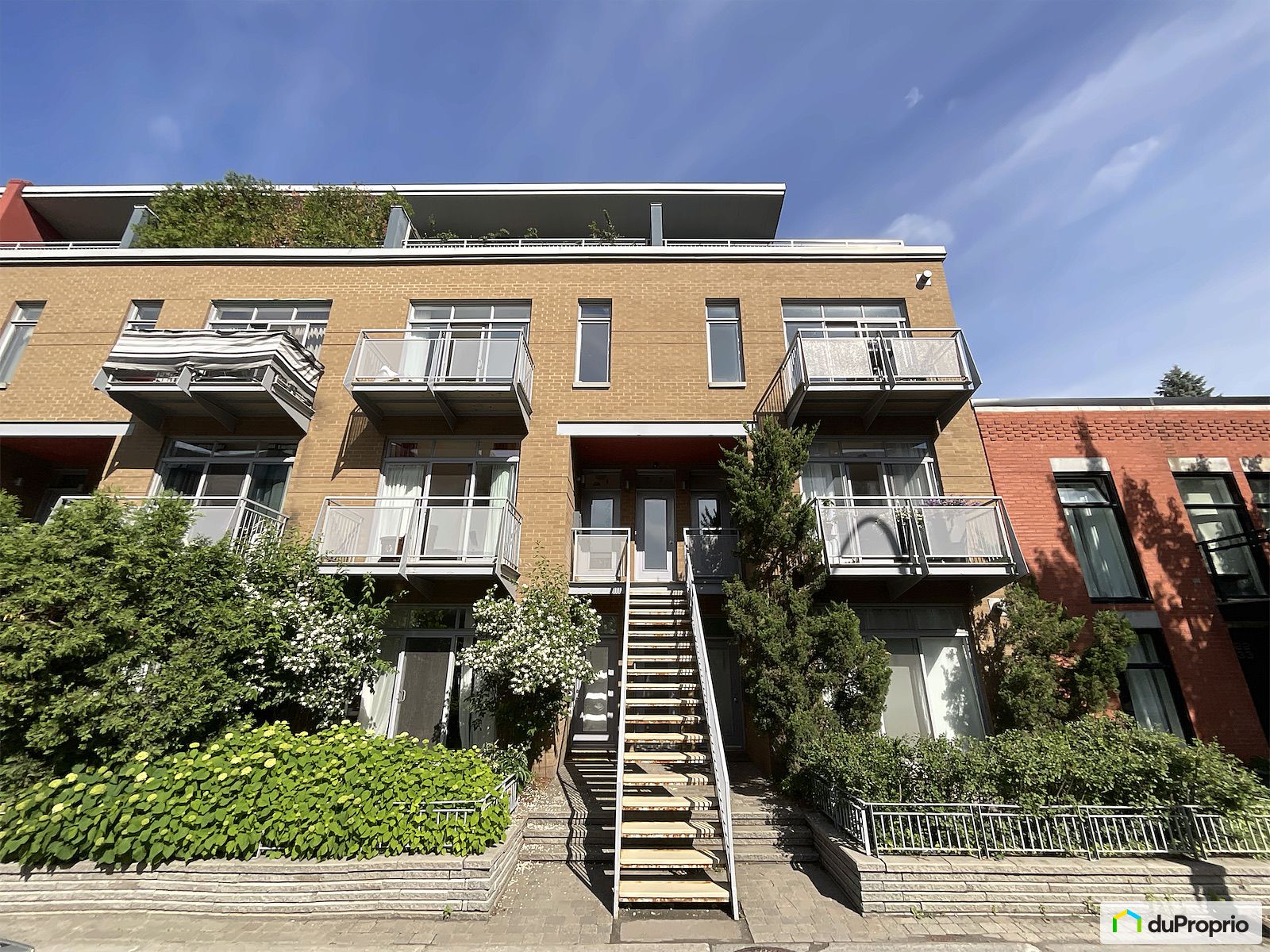 2227 Boulevard De Maisonneuve — photo 1