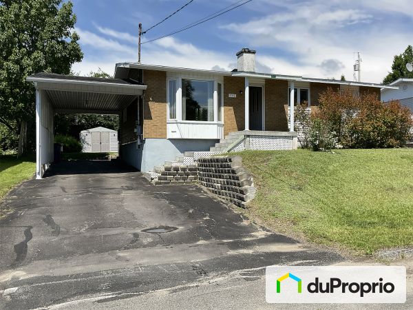 291 rue Sainte-Anne, Alma for sale