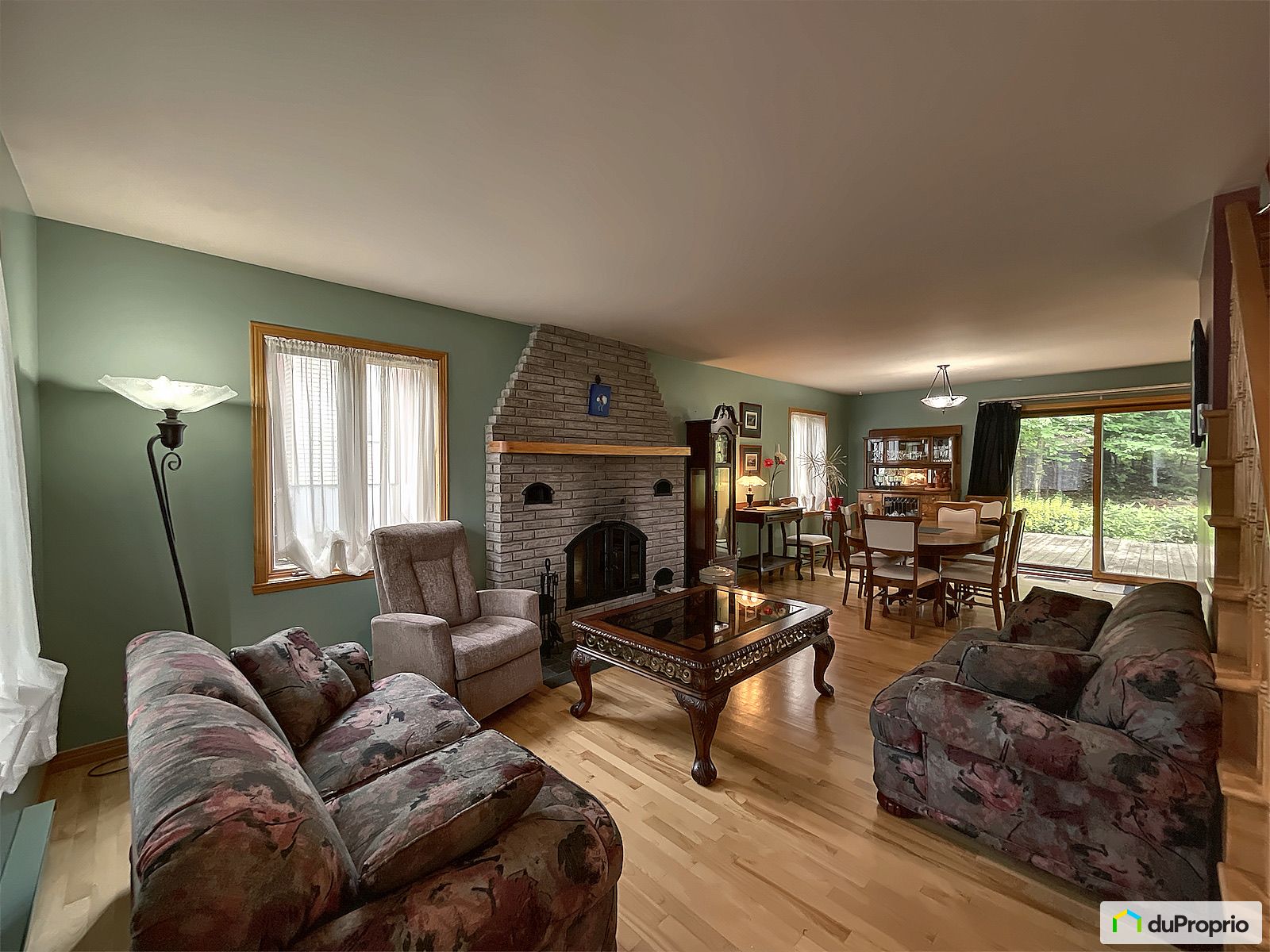 890 Rue Aline — photo 2