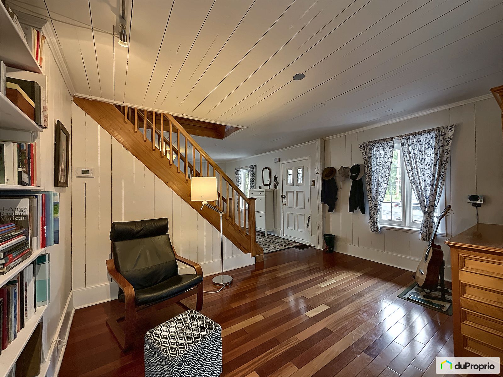 359 Avenue Roy — photo 2