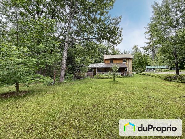 245 rue Vigneault, St-Calixte for sale