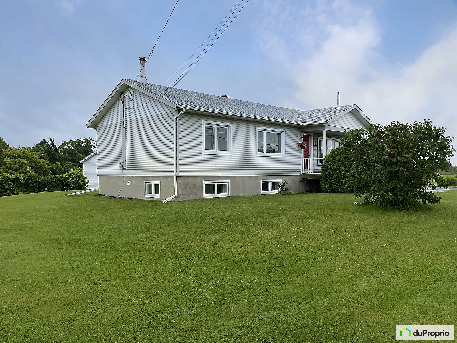 801 9E Avenue — photo 3