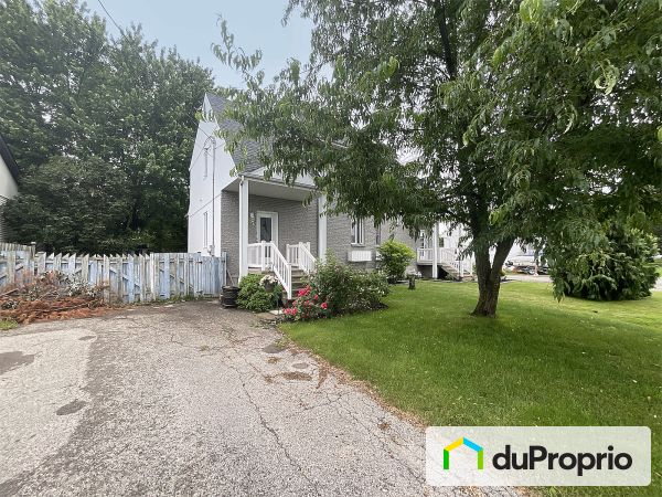 296 12e Avenue, St-Zotique for sale
