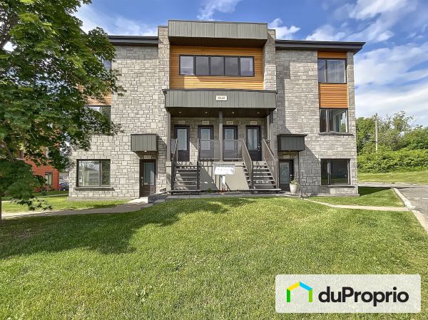 201-7432, rue Jacqueline-Auriol, Ste-Foy à vendre