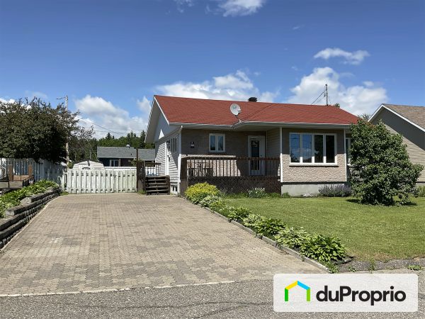 1395 rue Vigneault, Alma for sale