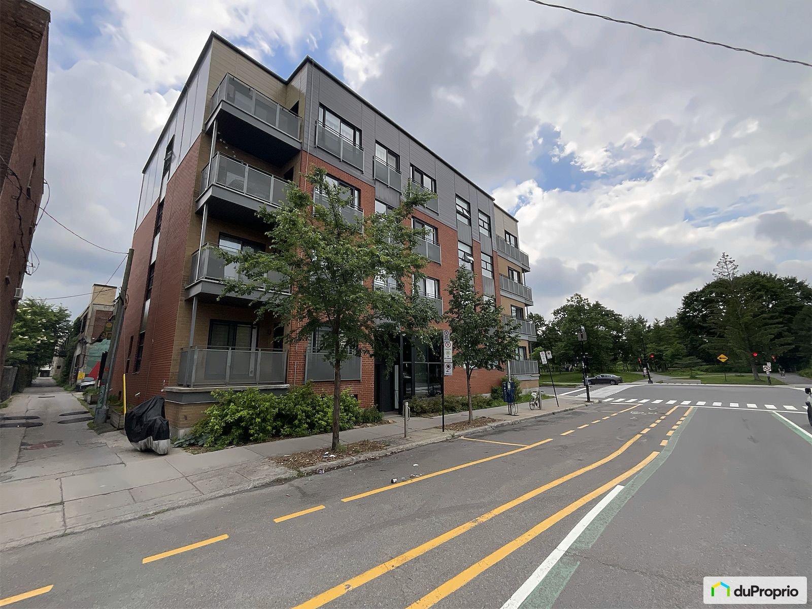 301 10 Rue Villeray — photo 3
