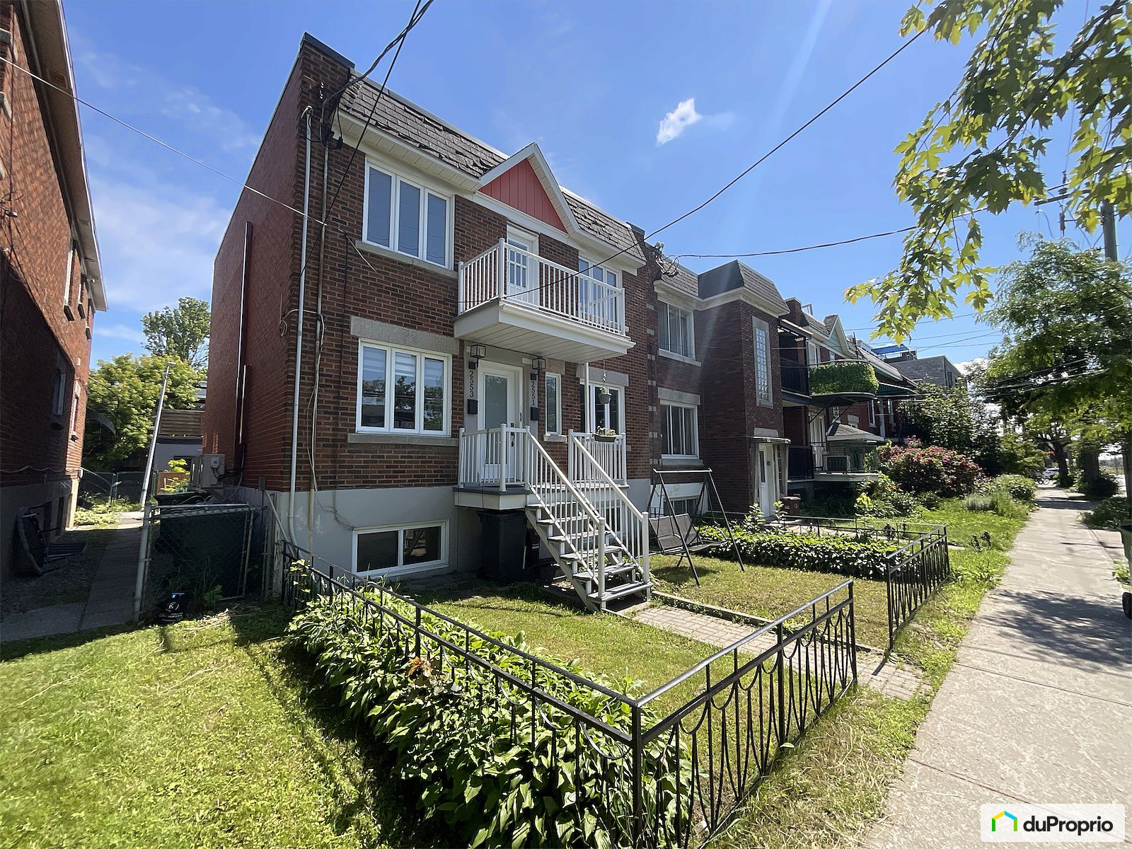 2551 Rue Dickson — photo 1